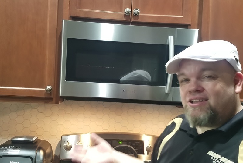 Buld-in Microwave Repair in Elfin Forest